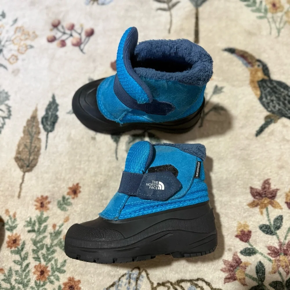 The North Face Alpenglow II Toddler US 8 Acoustic Blue Waterproof Boots